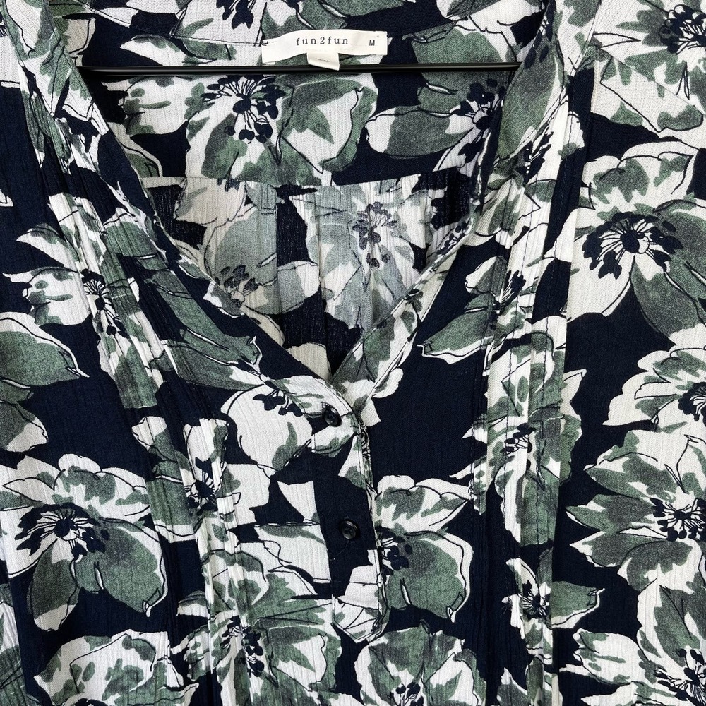 Fun2Fun Womens Medium Floral Top Lightweight Summer Pullover Airy Blouse - Picture 7 of 7